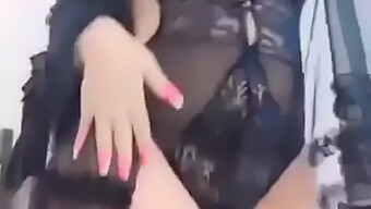 Una Milf Iraní Con Un Gran Culo Recibe Un Masaje Y Una Paja En Video Hd