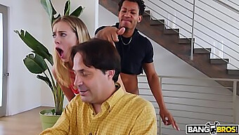 Monsters Of Cock: Teen (18+) Blondie Haley Reed Er Sin Kæreste Utro